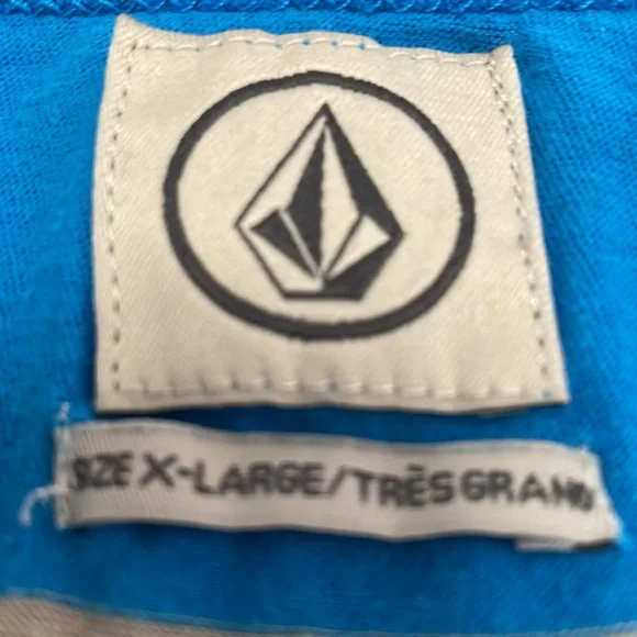 ☀️Volcom Tank☀️ - Picture 3 of 3